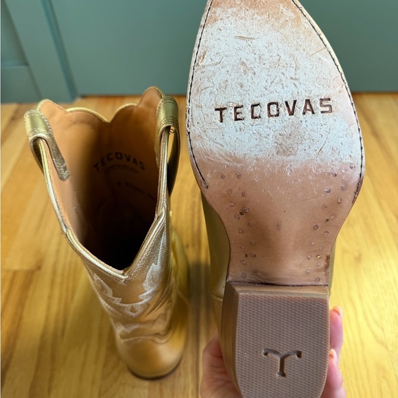 Tecovas Sadie Boots in Gold - Picture 4 of 4